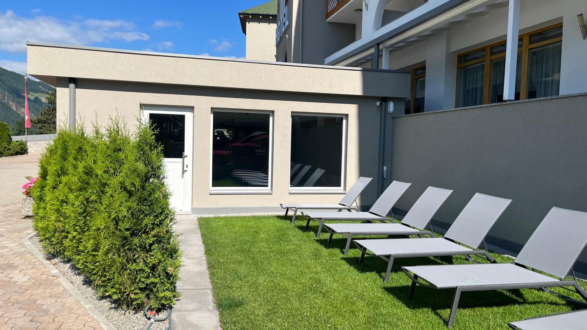 Hotel Saxl Campo di Trens Exteriör bild