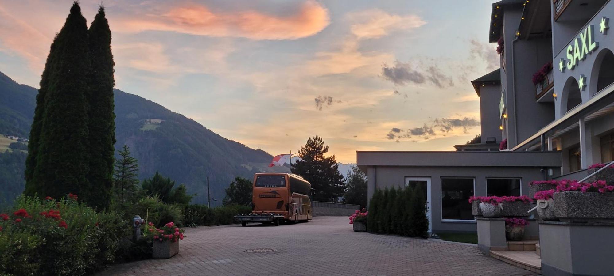Hotel Saxl Campo di Trens Exteriör bild
